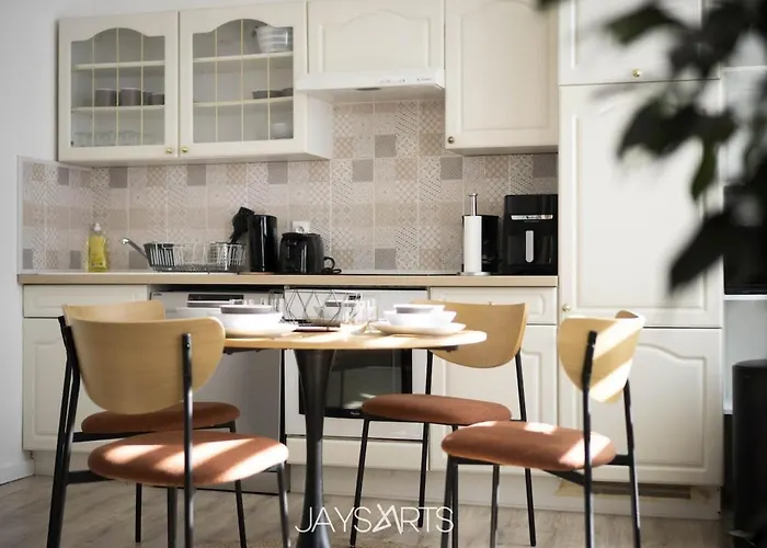 Cozy Center 3 People * Epinal